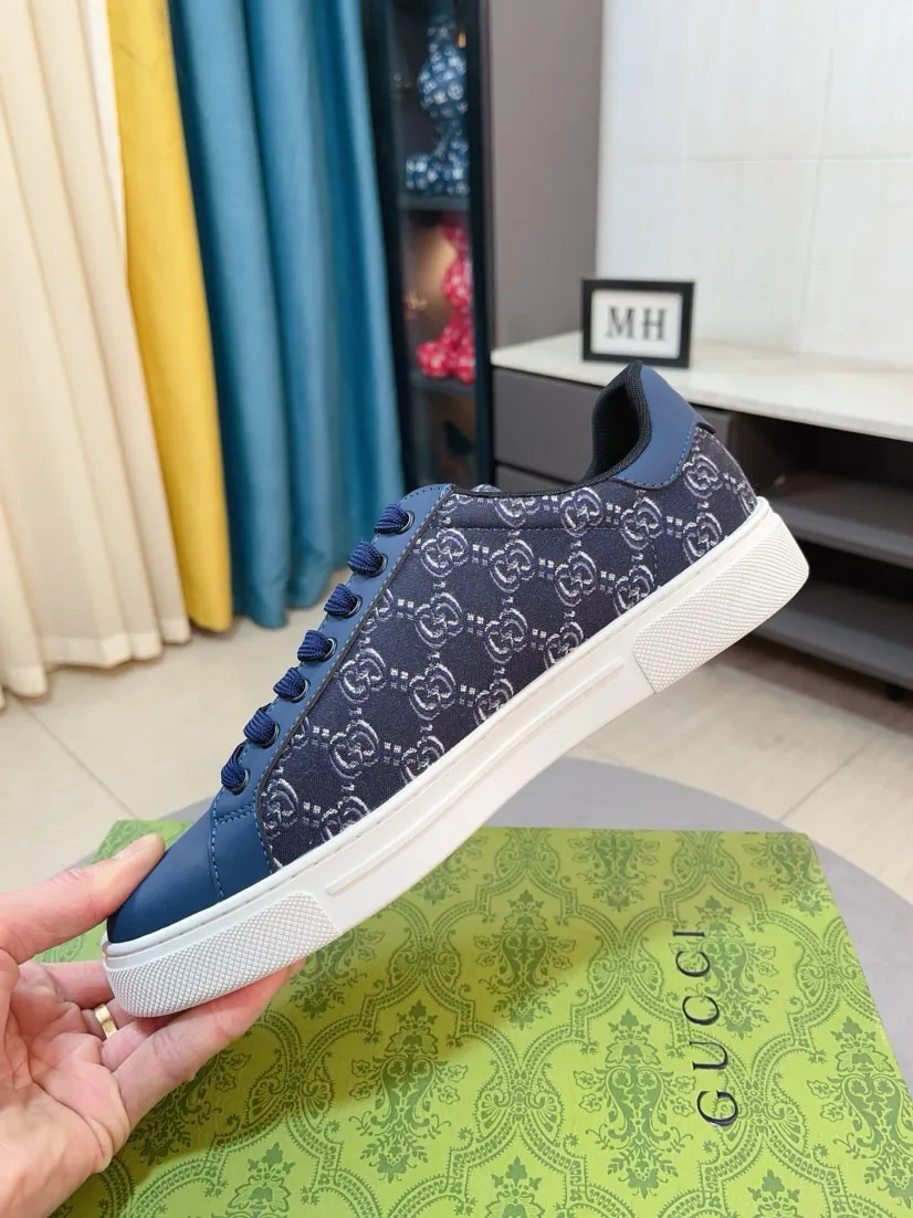 Men's men's shoes 💰400🌹🌹Gucci [Gucci] new model is on the market, the picture above is a must-sell. Top luxury brand, the latest fashionable casual men's shoes, trendy and versatile style, relaxed and sporty style, upper imported from Italy crocodile pattern cowhide ➕ genuine leather lining and ultra-fine workmanship. Original personalized and fashionable semi-air cushion raised outsole, light and comfortable on the foot, size 38-44